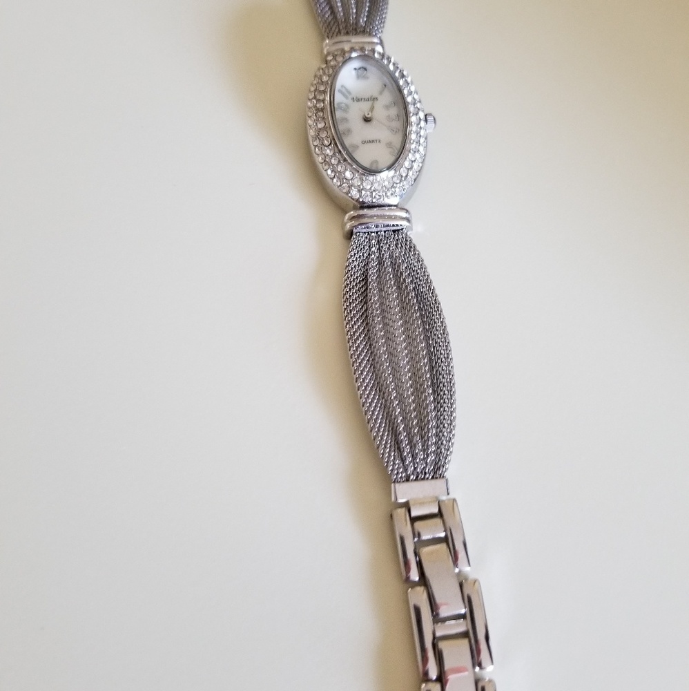 Silverstone adjustable watch